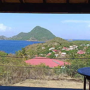  Hébergement de vacances Ti Kaz Anoli En Bois Avec Vue Sur La Baie